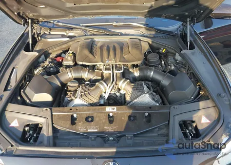 2015 BMW M5 z USA, uszkodzony, nr VIN WBSFV9C57FD595009